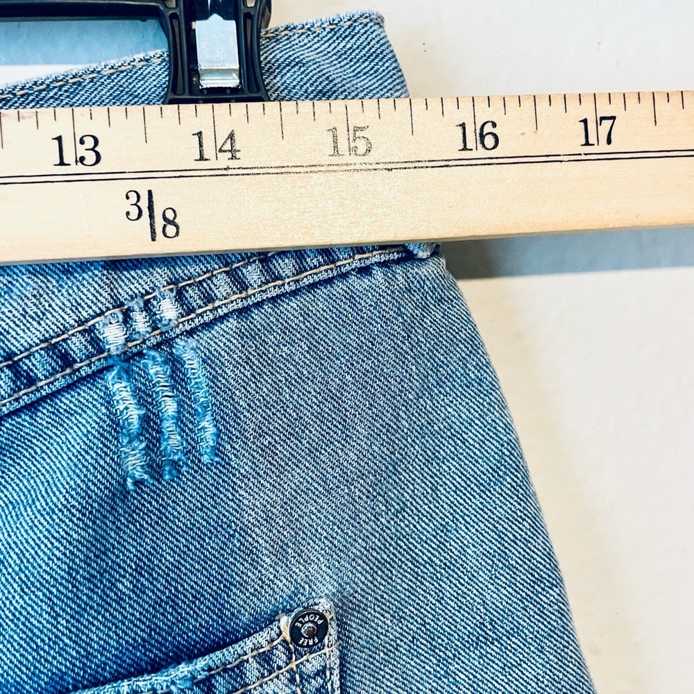 Free People Blue Jean Shorts with Lace Trim‎ Size 28 - Picture 6 of 6